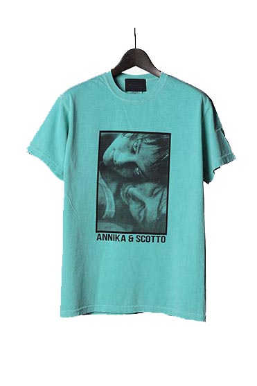 2018 S/S LOUNGE LIZARD 'ANNIKA & SCOTT' TEE